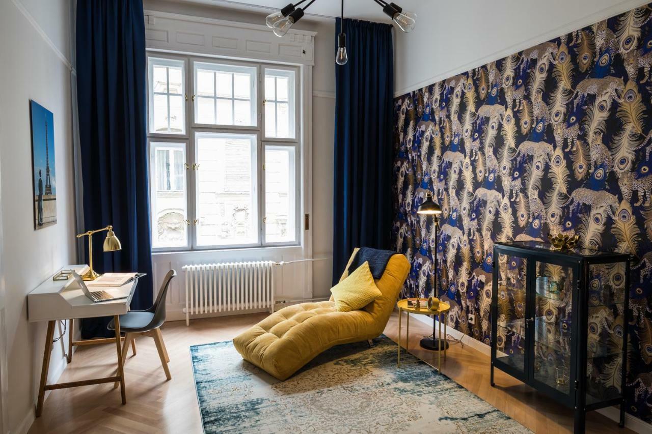 Sophie's Art Broadway Budapest